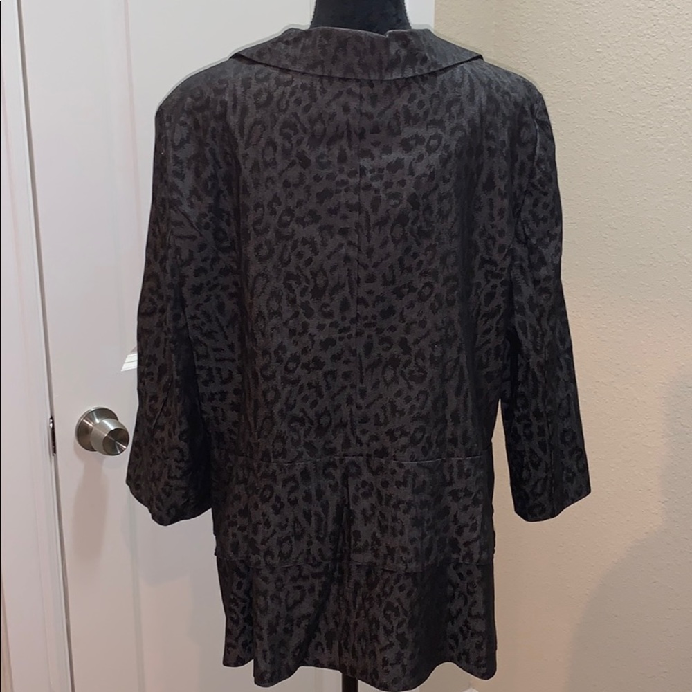 Jacket - Picture 6 of 8